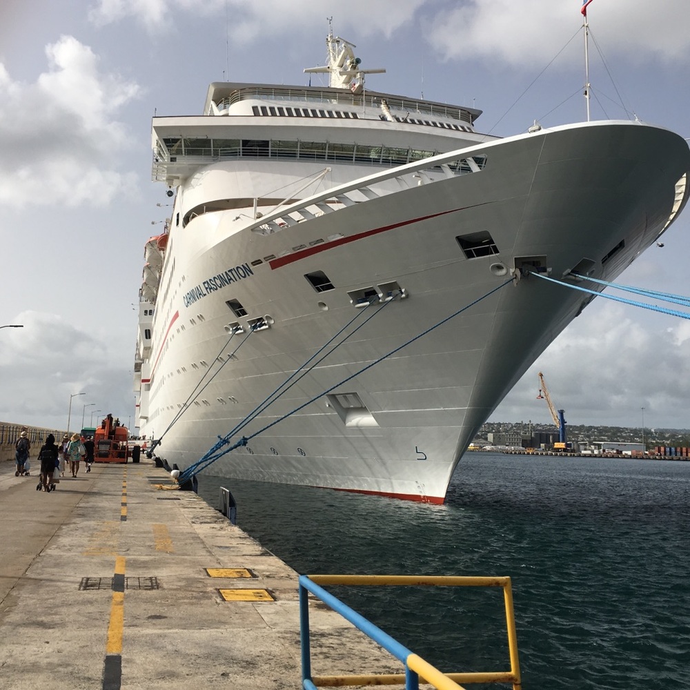 Meet your Posher, Devin